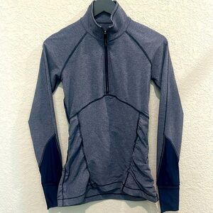 Lululemon 1/4 zipper Size 6